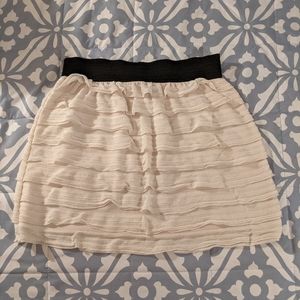 💥White ruffle skirt